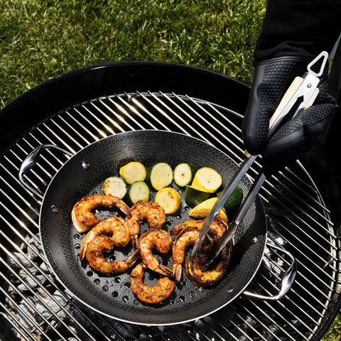 Up Your Grill Game with the HexClad Hybrid BBQ Grill Pan 
