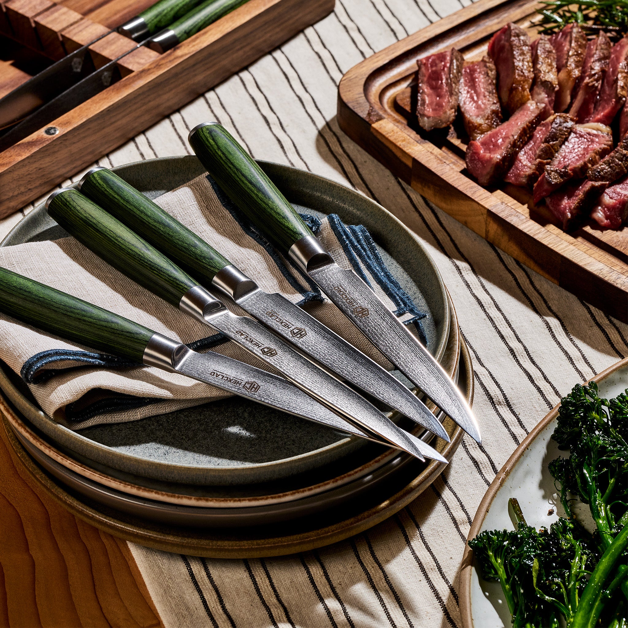 Steak Knife & Bistecca Plate Set, 8-pc (Green) | HexClad