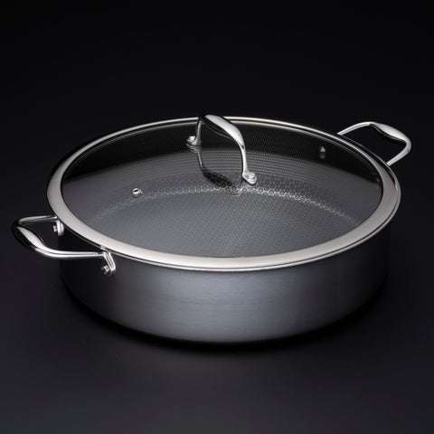 http://hexclad.com/cdn/shop/products/16A-CHICKENFRYERWITHLID_0319_e072c6d5-025f-4608-bad7-62225205773a_480x480.jpg?v=1670010320