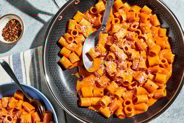 Spicy Rigatoni alla Leftover Vodka