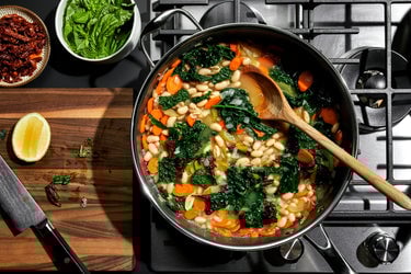 Brothy Tuscan Cannellini Beans & Greens in 8 QT Pot