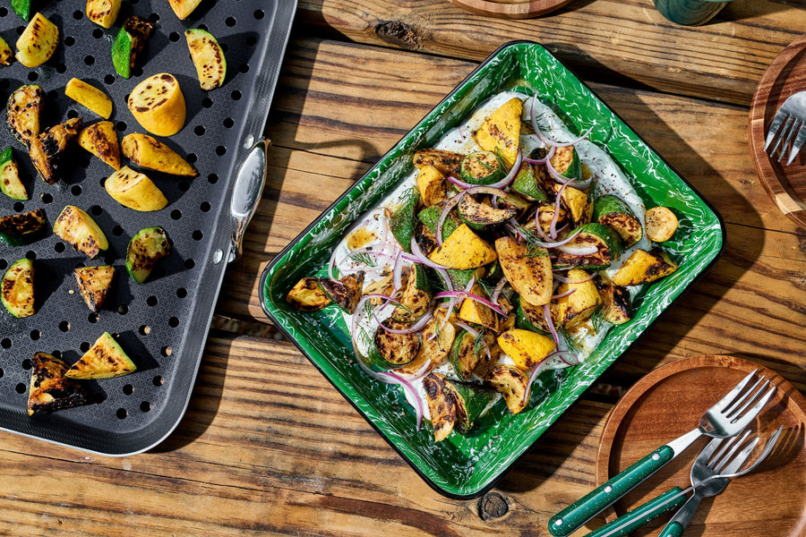 Gebakken courgettesalade met luchtige geitenkaas