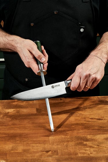 How To Sharpen Kitchen Knives