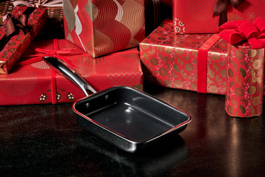 Japanese Egg Pan vs. Regular Skillet: What’s the Difference?