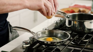 8 inch skillet making the perfect omelette