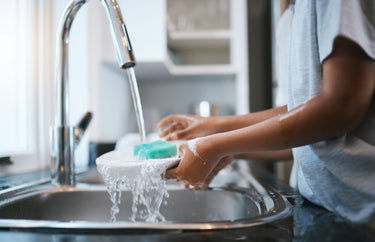 10 Tips and Tools To Make Doing The Dishes So Much Easier