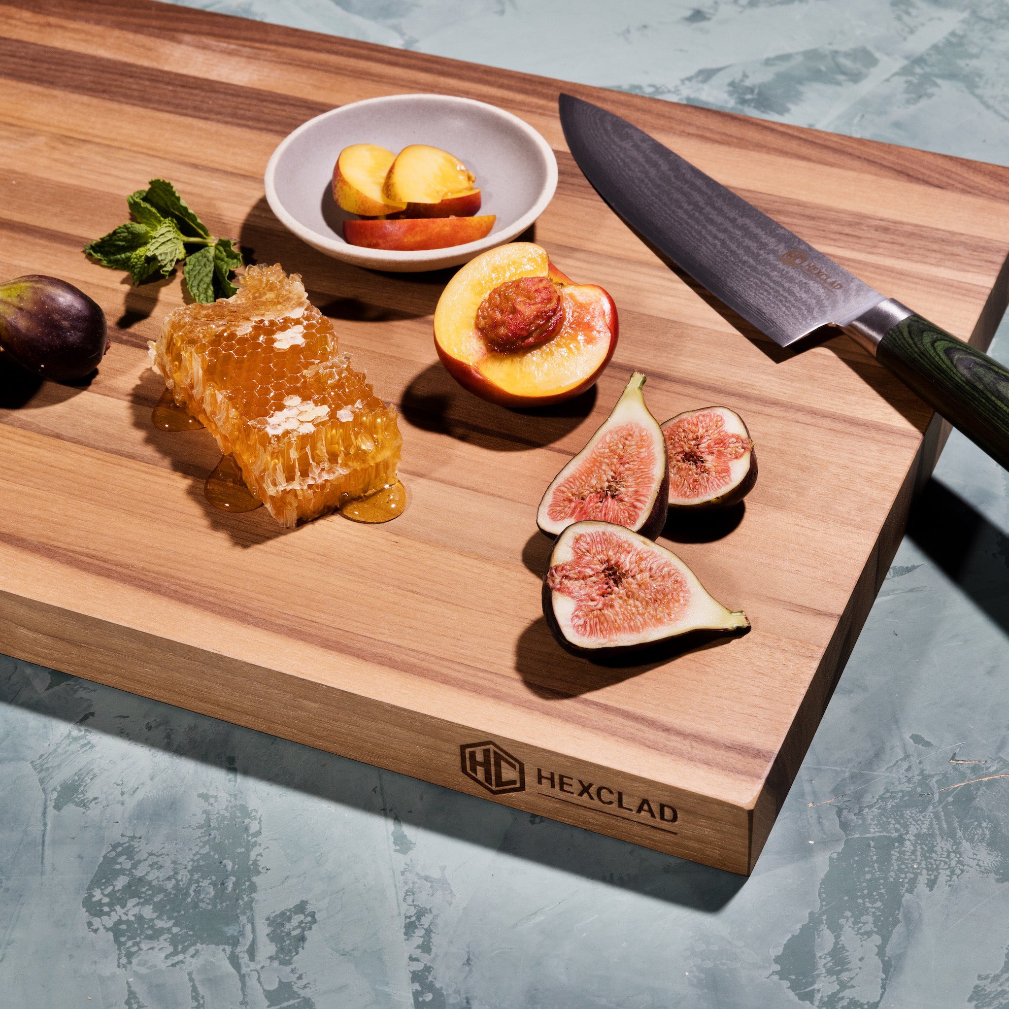 HexClad Walnut Cutting Board, Large