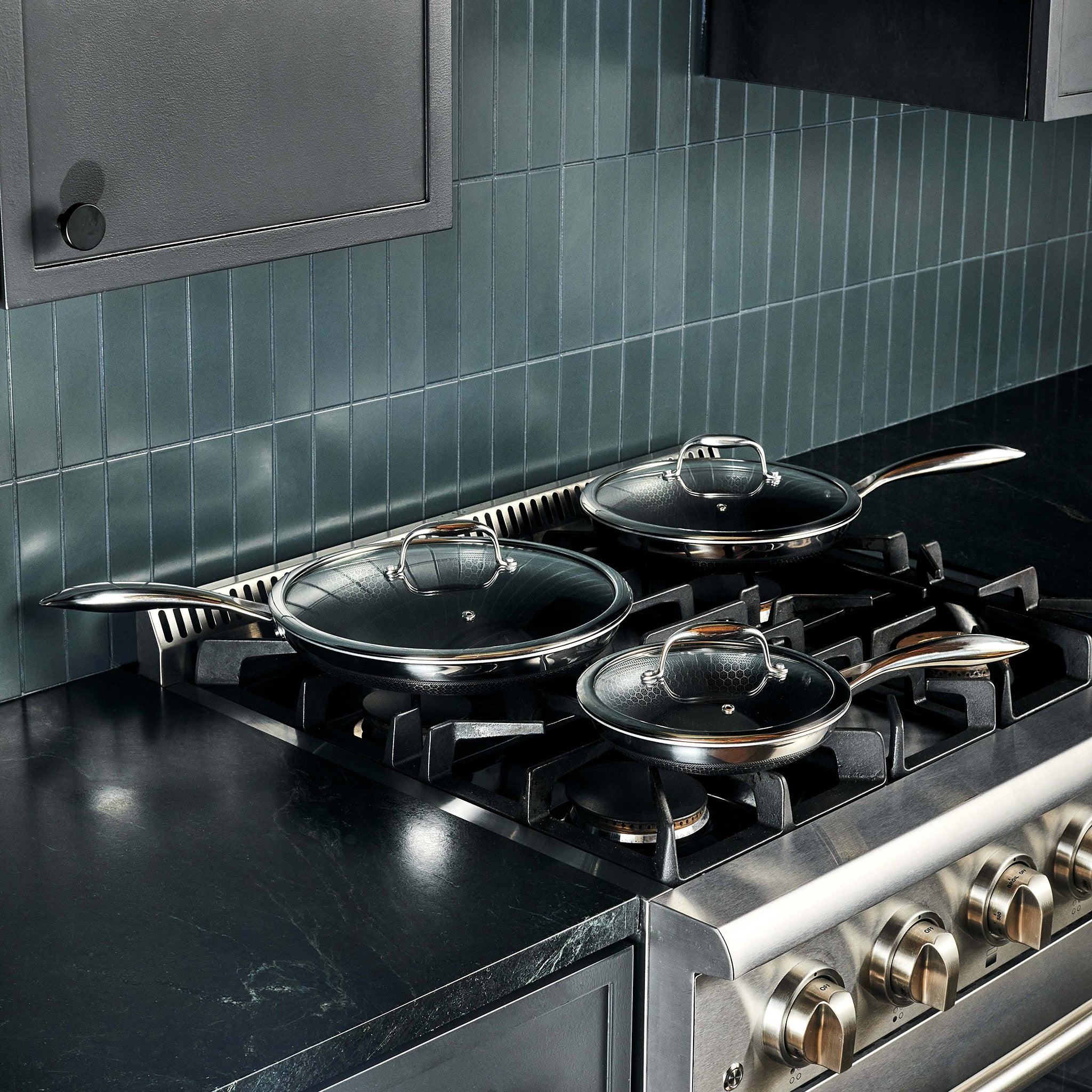 12 Piece Cookware Set With Lids | HexClad – HexClad Cookware