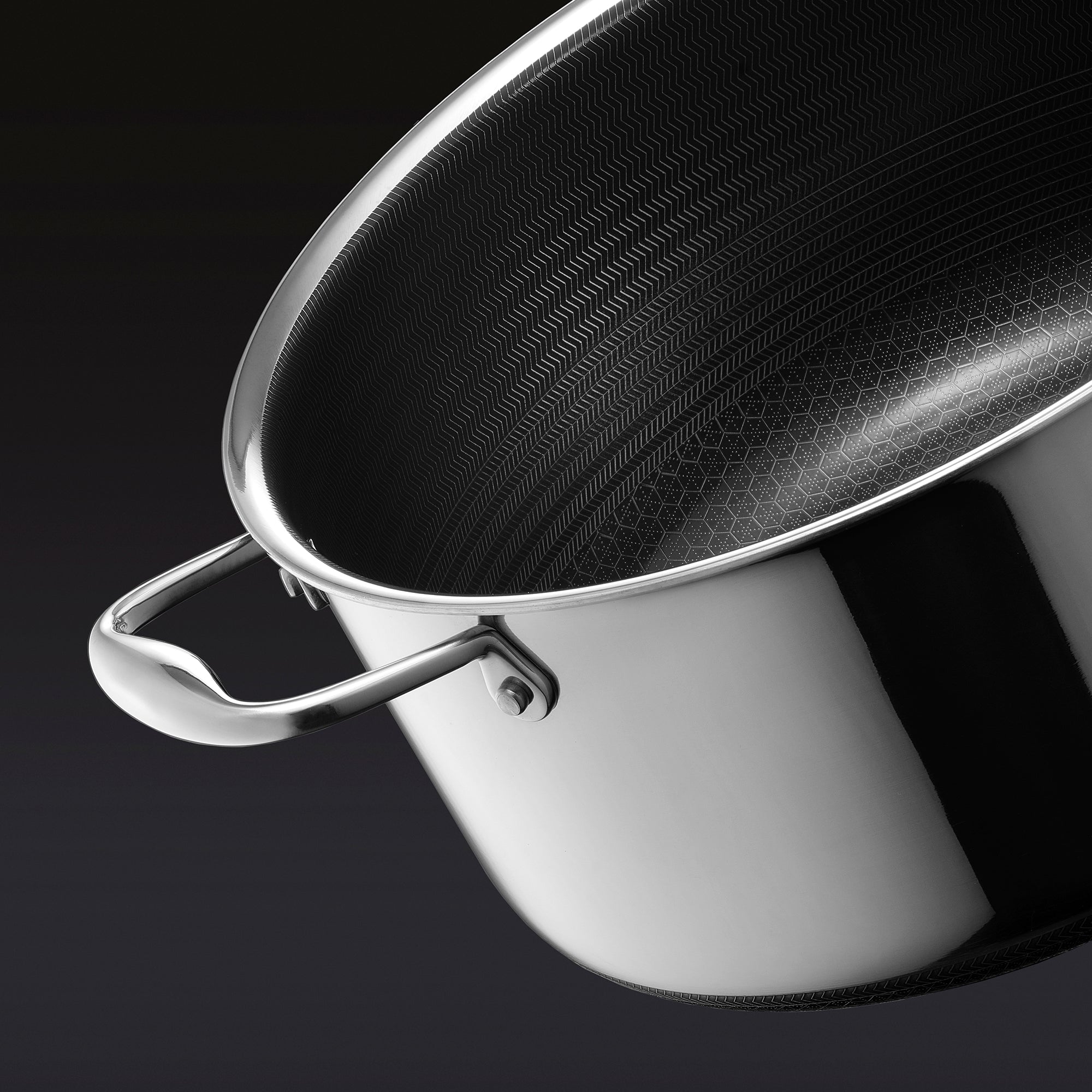 Hybrid Oval Dutch Oven, 6.5-Qt - Thumbnail 3