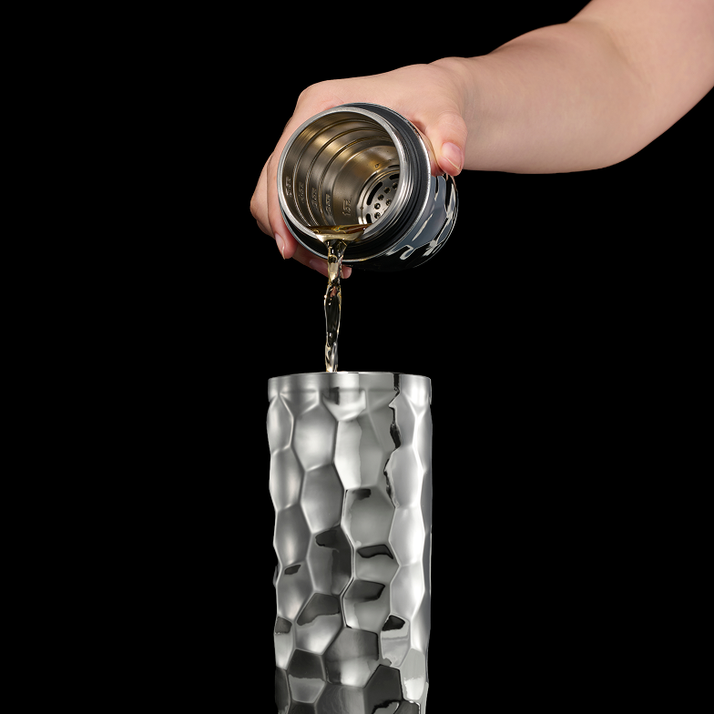 Cocktail Shaker, 20-oz (Chrome)