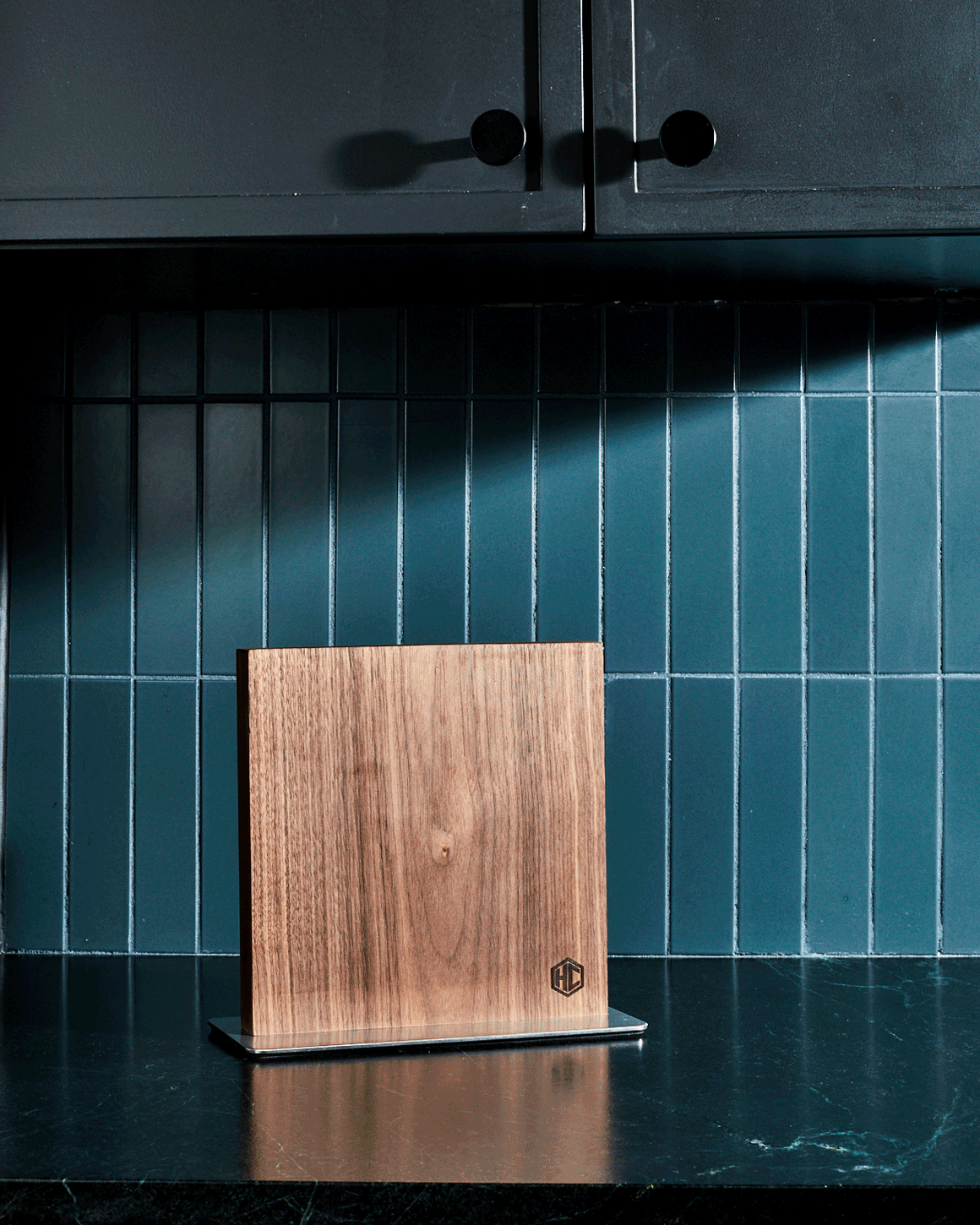 Magnetic Knife Block, Walnut