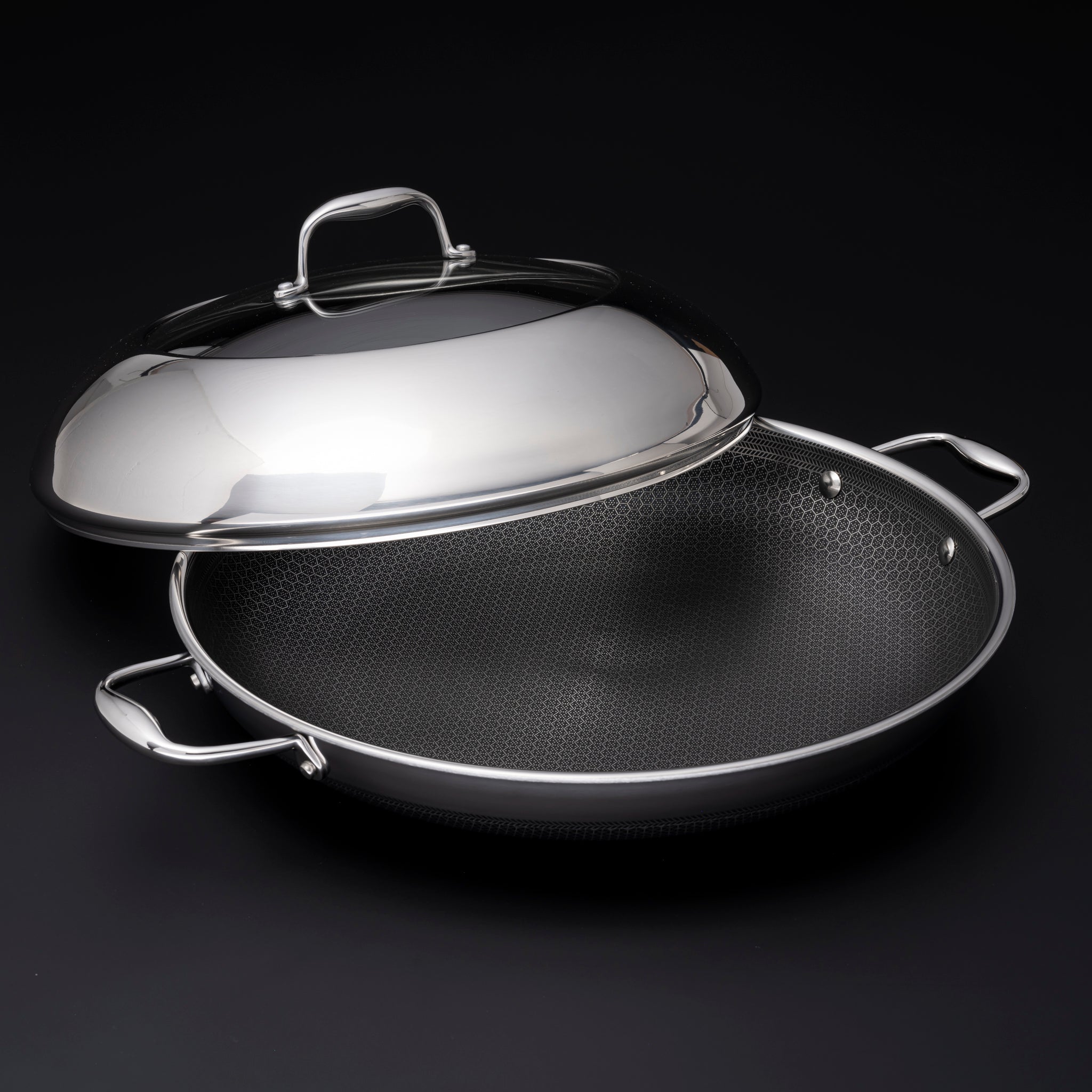 Image of HexClad 14 Inch Hybrid Stainless Steel Frying Pan with Lid