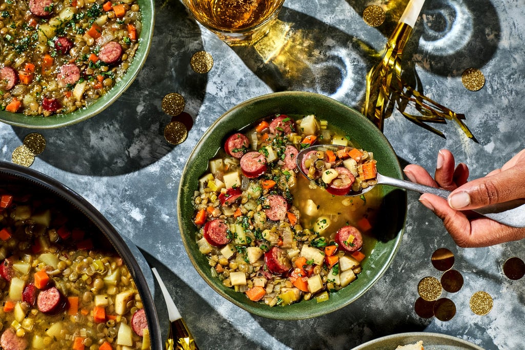 German Lentil Soup with Sausage (Linsensuppe mit Würstchen)