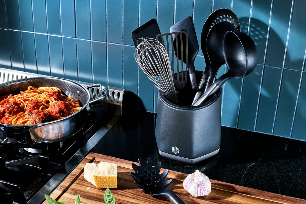 HexClad Kitchen Utensil Set next to 4.5 Deep Saute